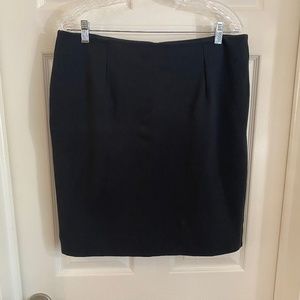 Lands' End classic black skirt, 14